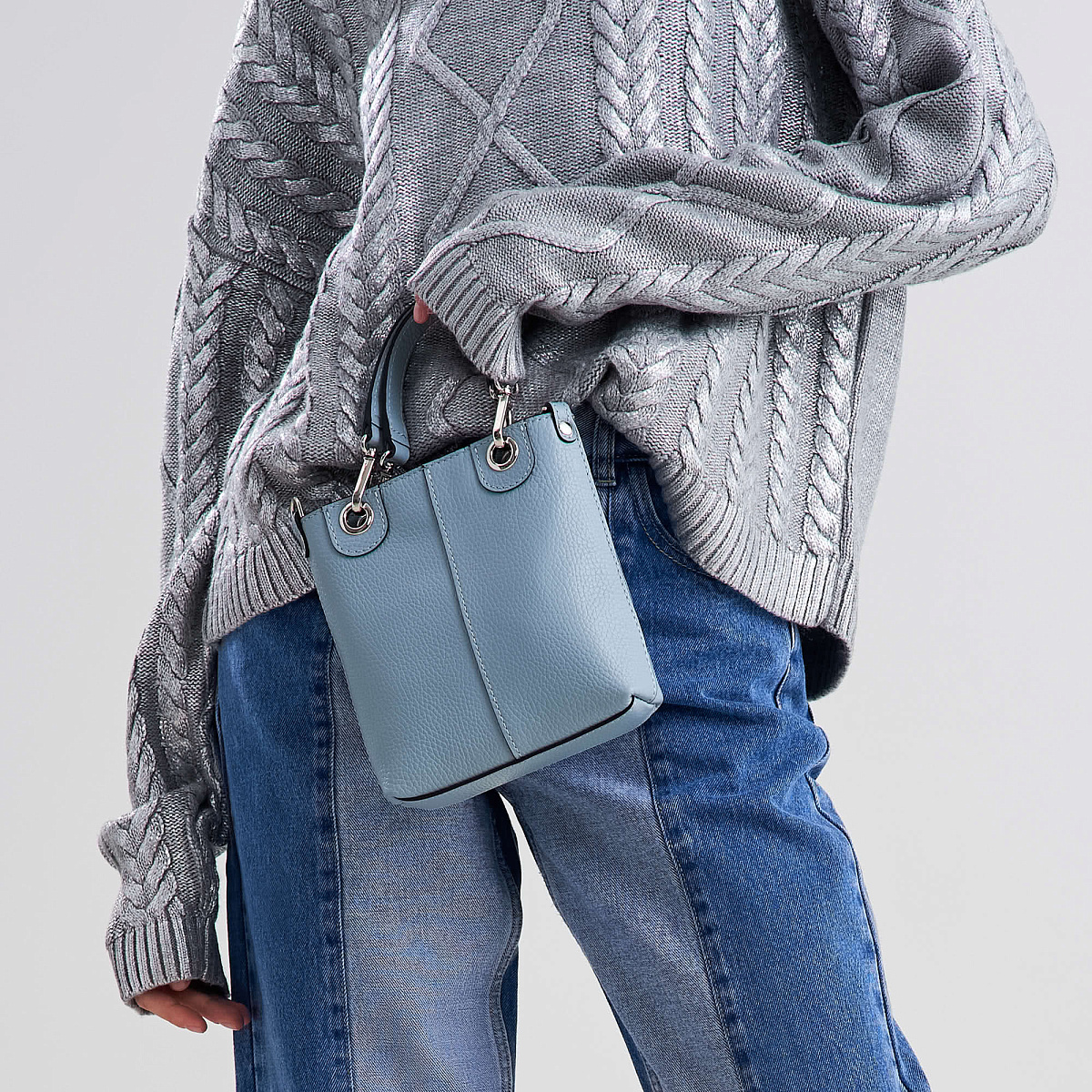 Женская сумка Dr. Koffer из натуральной кожи голубая