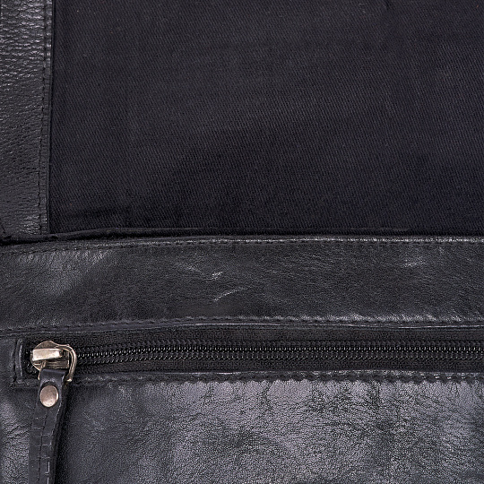 Сумка через плечо Dr.Koffer из натуральной кожи черная