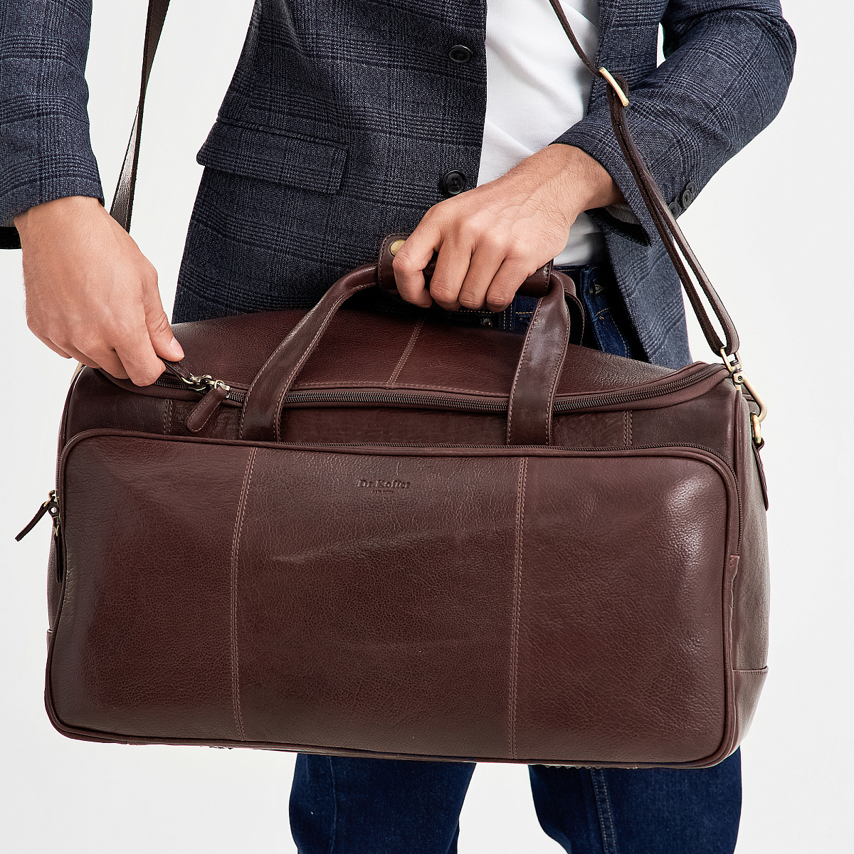 Сумка дорожная Dr.Koffer из натуральной кожи коричневая