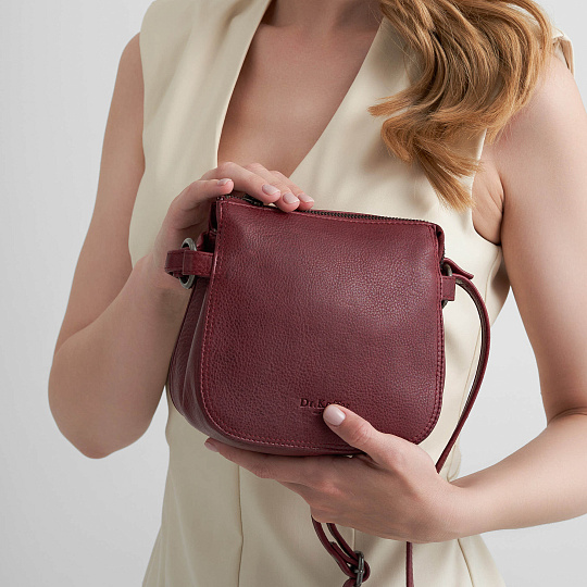 Женская сумка Dr.Koffer из натуральной кожи красная