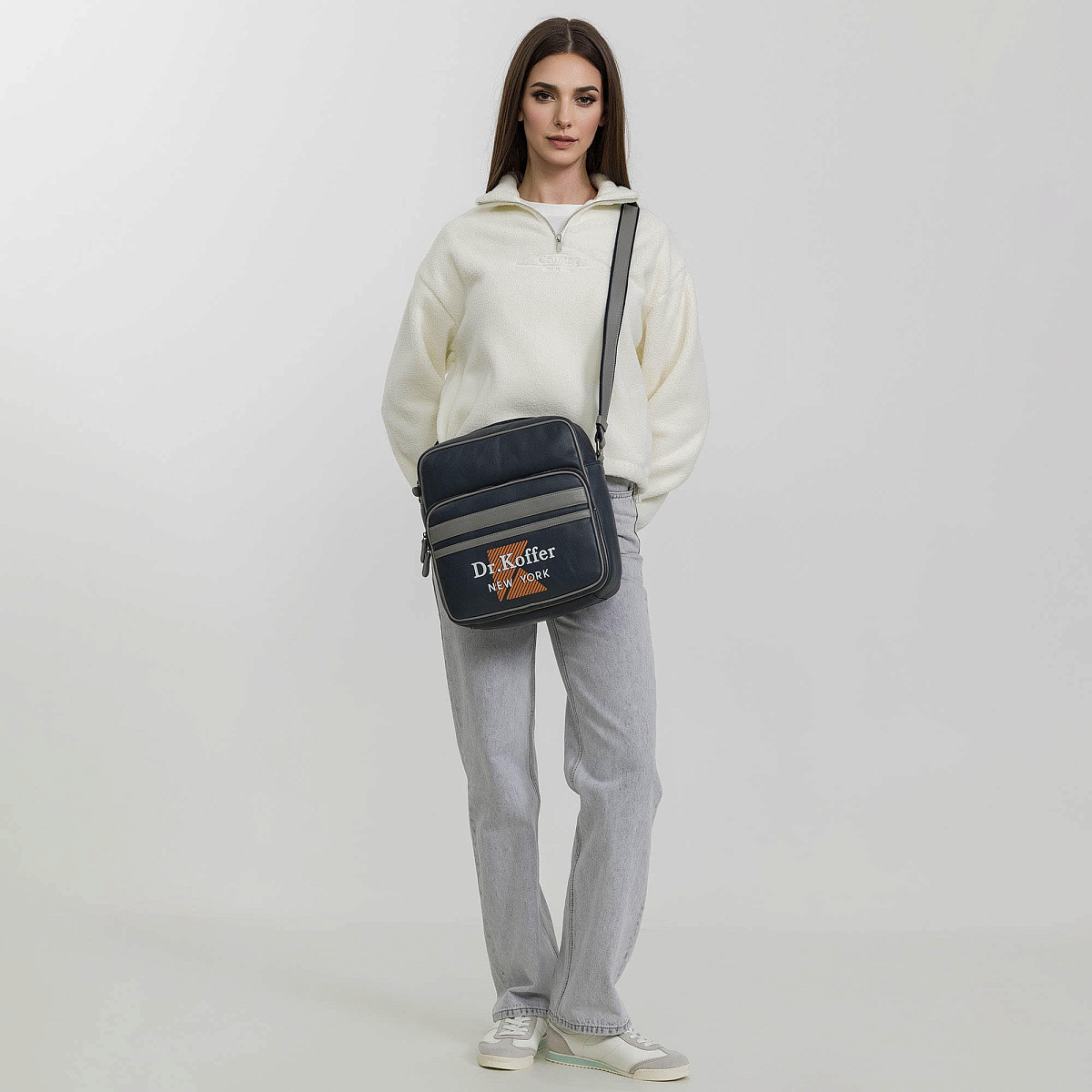 Сумка через плечо Dr.Koffer из натуральной кожи синяя