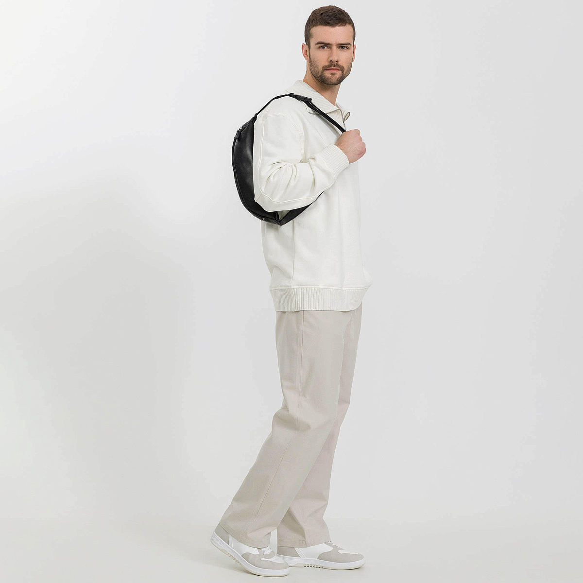 Сумка на пояс Dr. Koffer из натуральной кожи черная