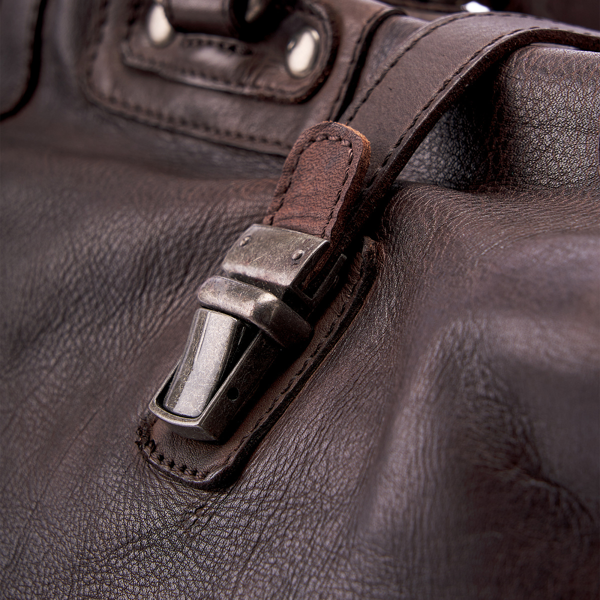 Сумка дорожная Dr.Koffer из натуральной кожи коричневая