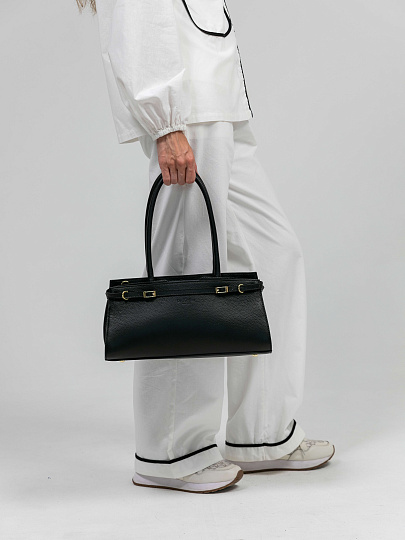 Женская сумка Dr.Koffer из натуральной кожи черная