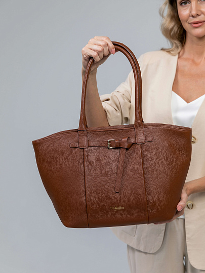 Женская сумка Dr.Koffer из натуральной кожи коричневая