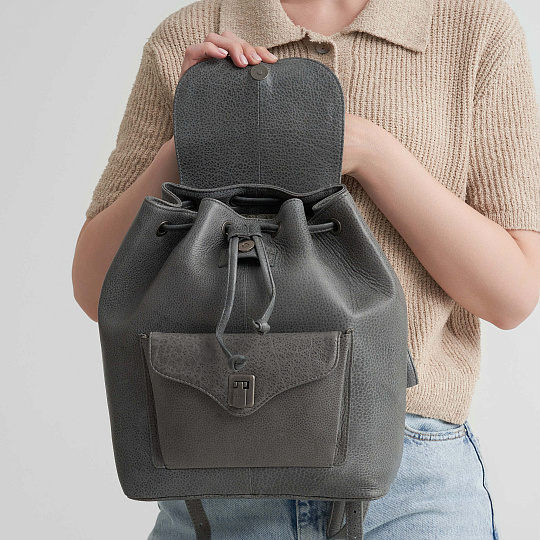 Рюкзак Dr.Koffer из натуральной кожи серый