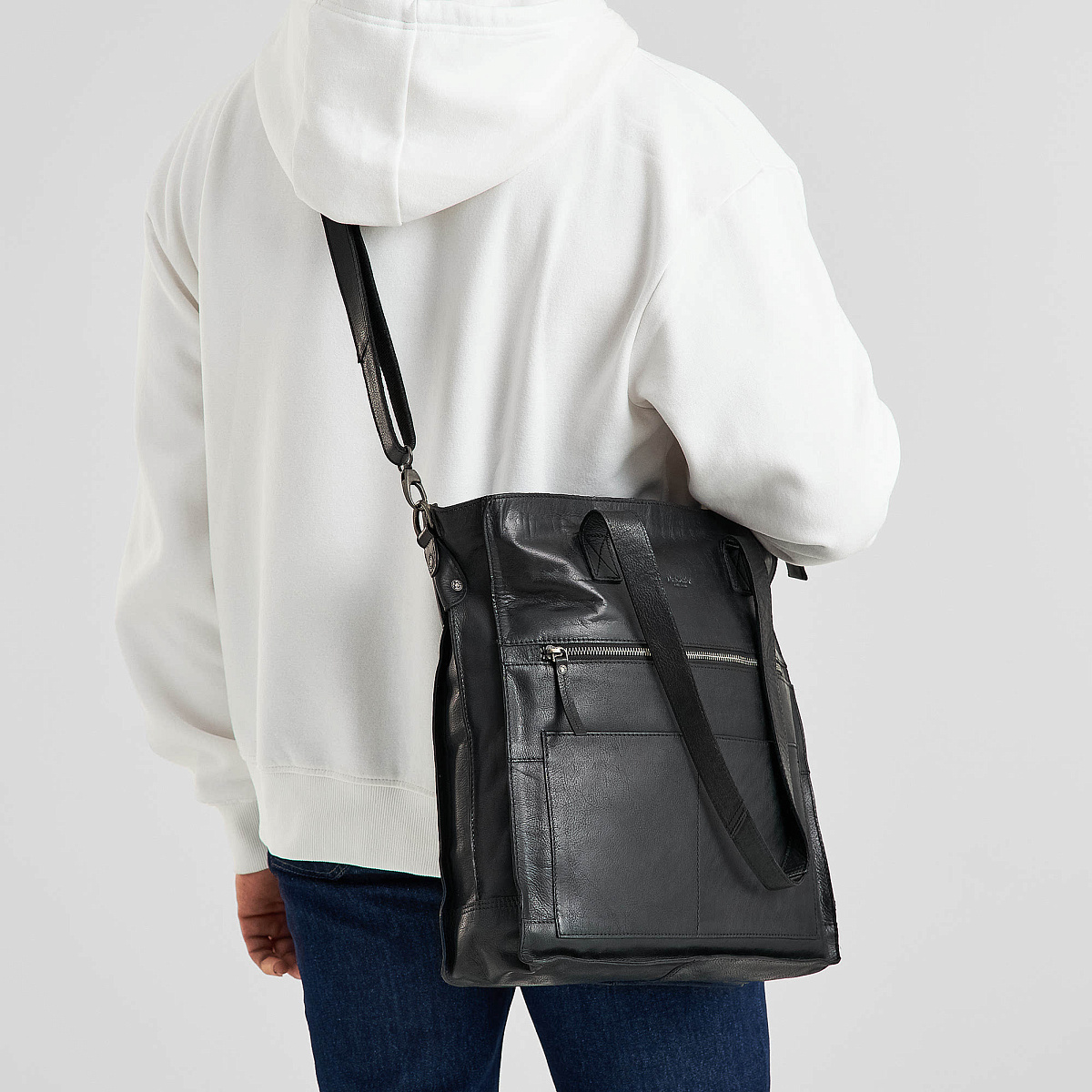 Деловая сумка Dr.Koffer из натуральной кожи черная