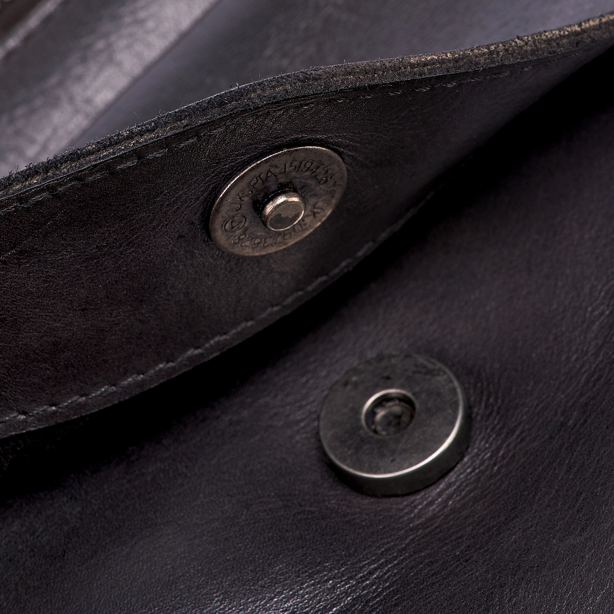 Сумка через плечо Dr.Koffer из натуральной кожи серая