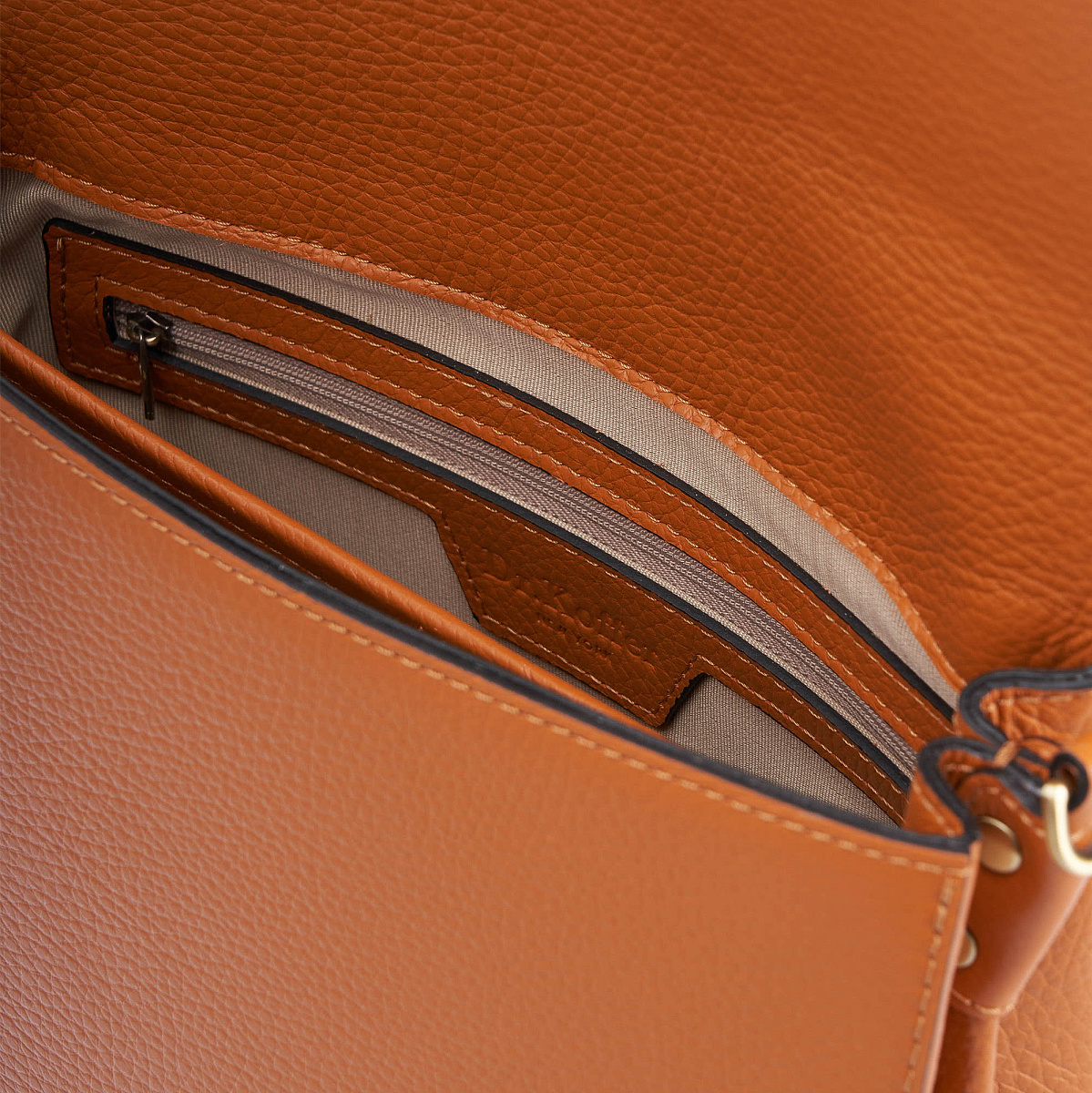 Женская сумка Dr. Koffer из натуральной кожи оранжевая