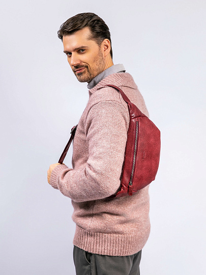 Сумка на пояс Dr. Koffer из натуральной кожи бордовая