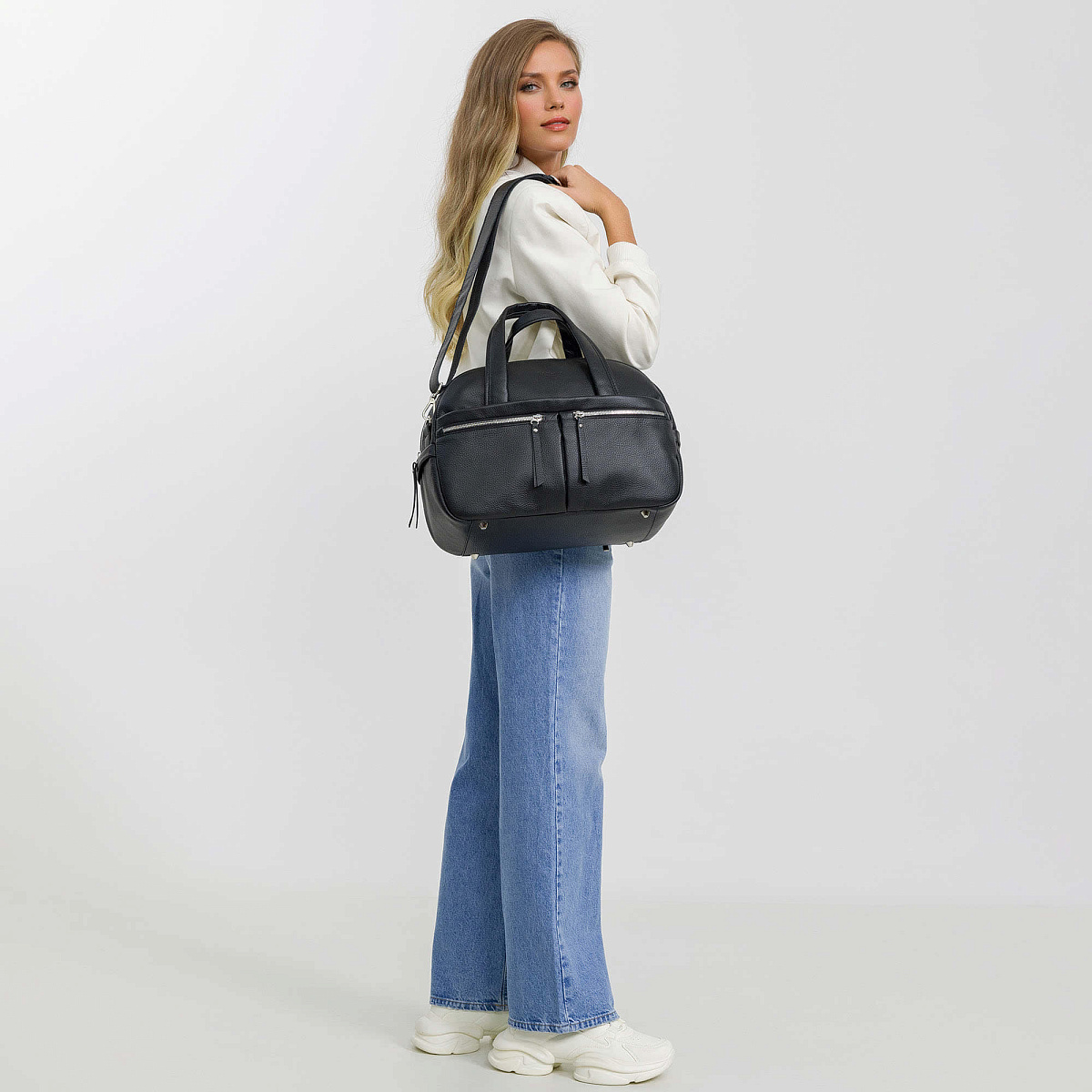 Сумка дорожная Dr.Koffer из натуральной кожи черная