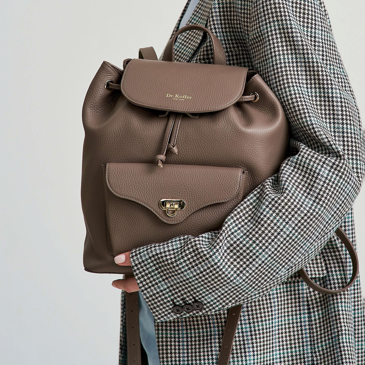 Рюкзак Dr. Koffer из натуральной кожи фиолетовый