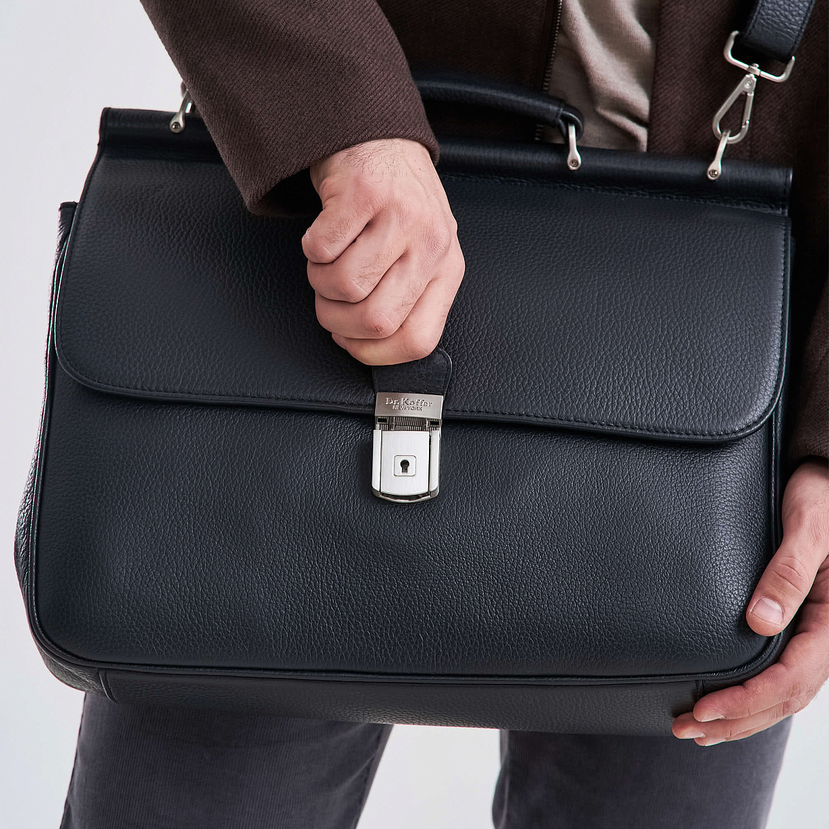 Портфель Dr.Koffer из натуральной кожи черный