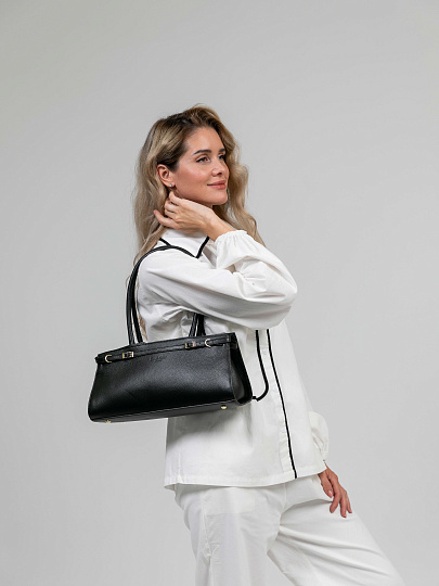 Женская сумка Dr.Koffer из натуральной кожи черная