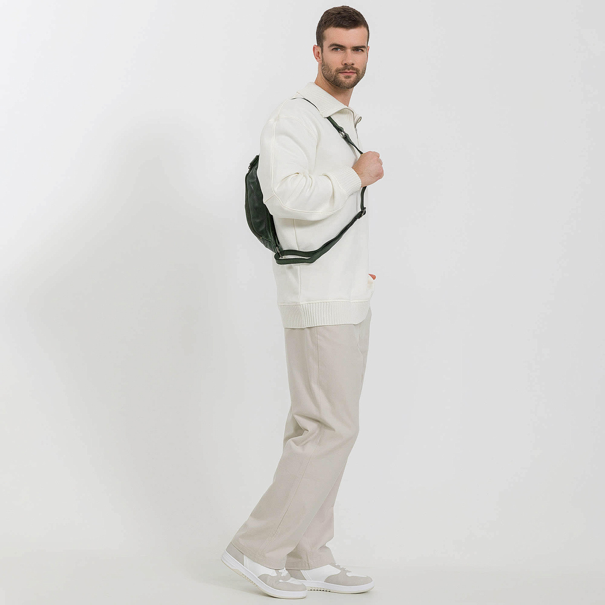 Сумка на пояс Dr. Koffer из натуральной кожи зеленая