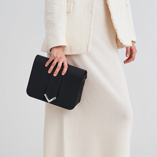 Женская сумка Dr. Koffer из натуральной кожи черная