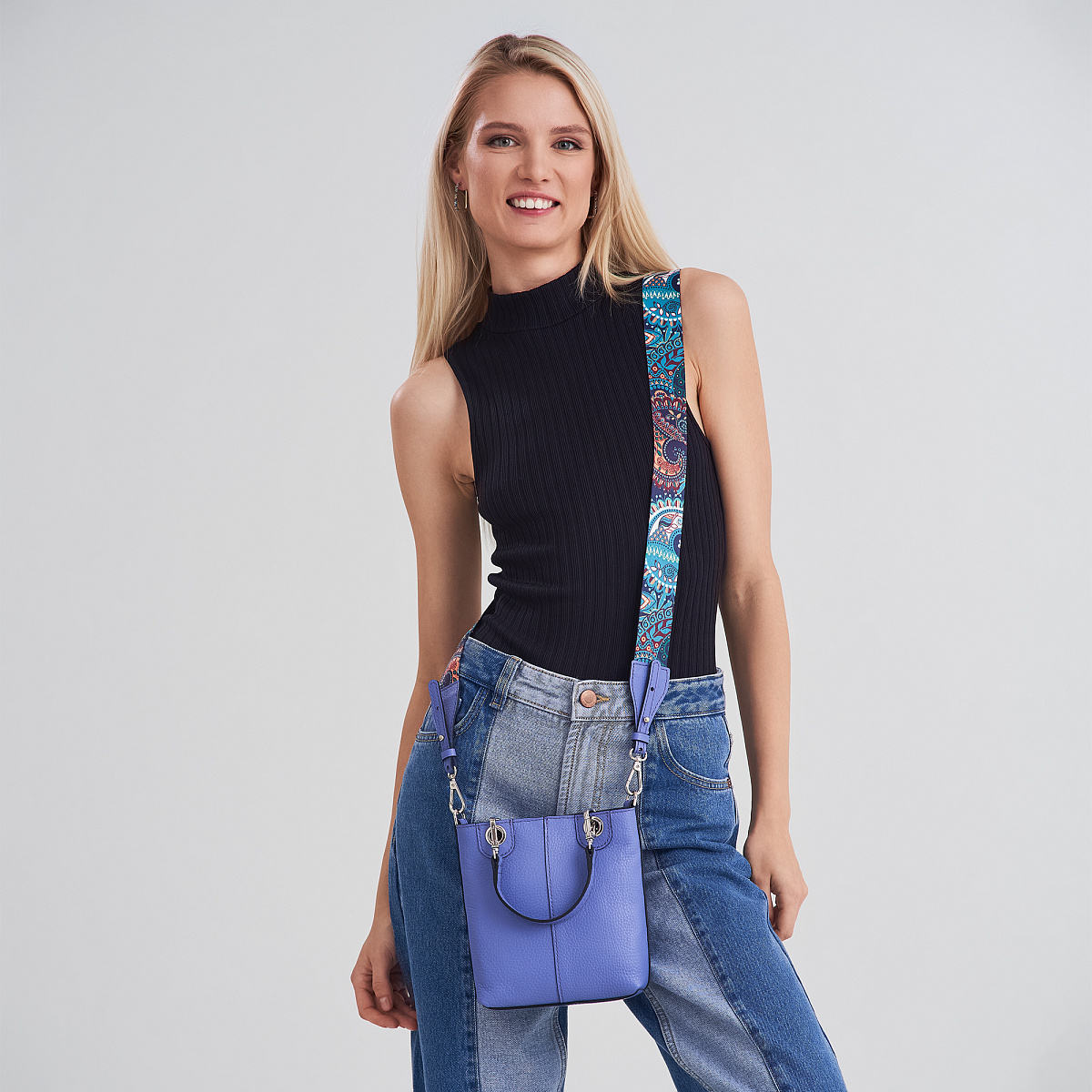 Женская сумка Dr. Koffer из натуральной кожи голубая