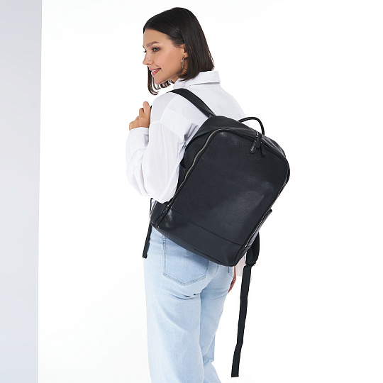 Рюкзак Dr.Koffer из натуральной кожи черный