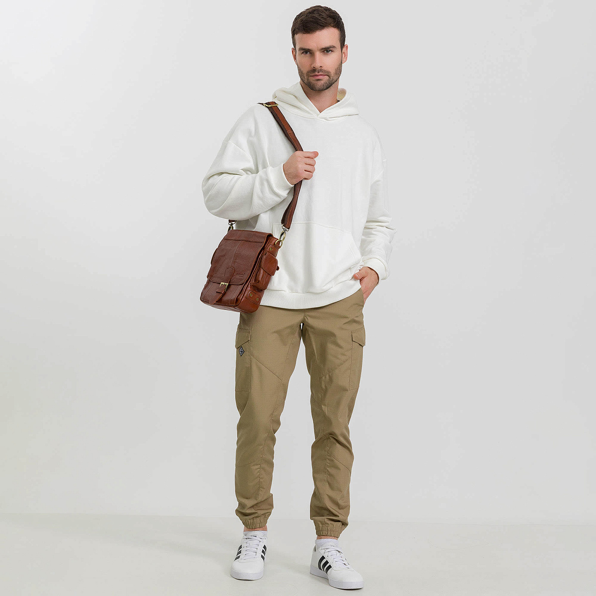 Сумка через плечо Dr.Koffer из натуральной кожи коричневая