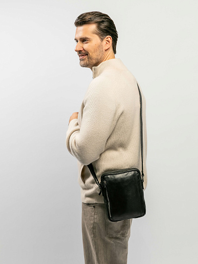 Сумка через плечо Dr.Koffer из натуральной кожи черная