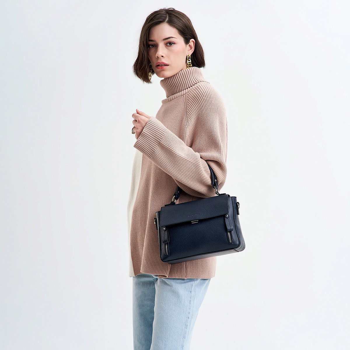 Женская сумка Dr. Koffer из натуральной кожи синяя