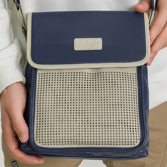 Сумка через плечо Dr.Koffer из натуральной кожи синяя