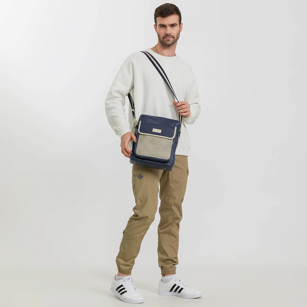 Сумка через плечо Dr.Koffer из натуральной кожи синяя