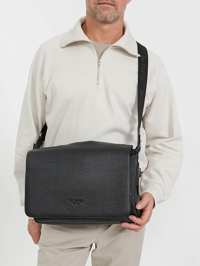 Сумка через плечо Dr.Koffer из натуральной кожи черная