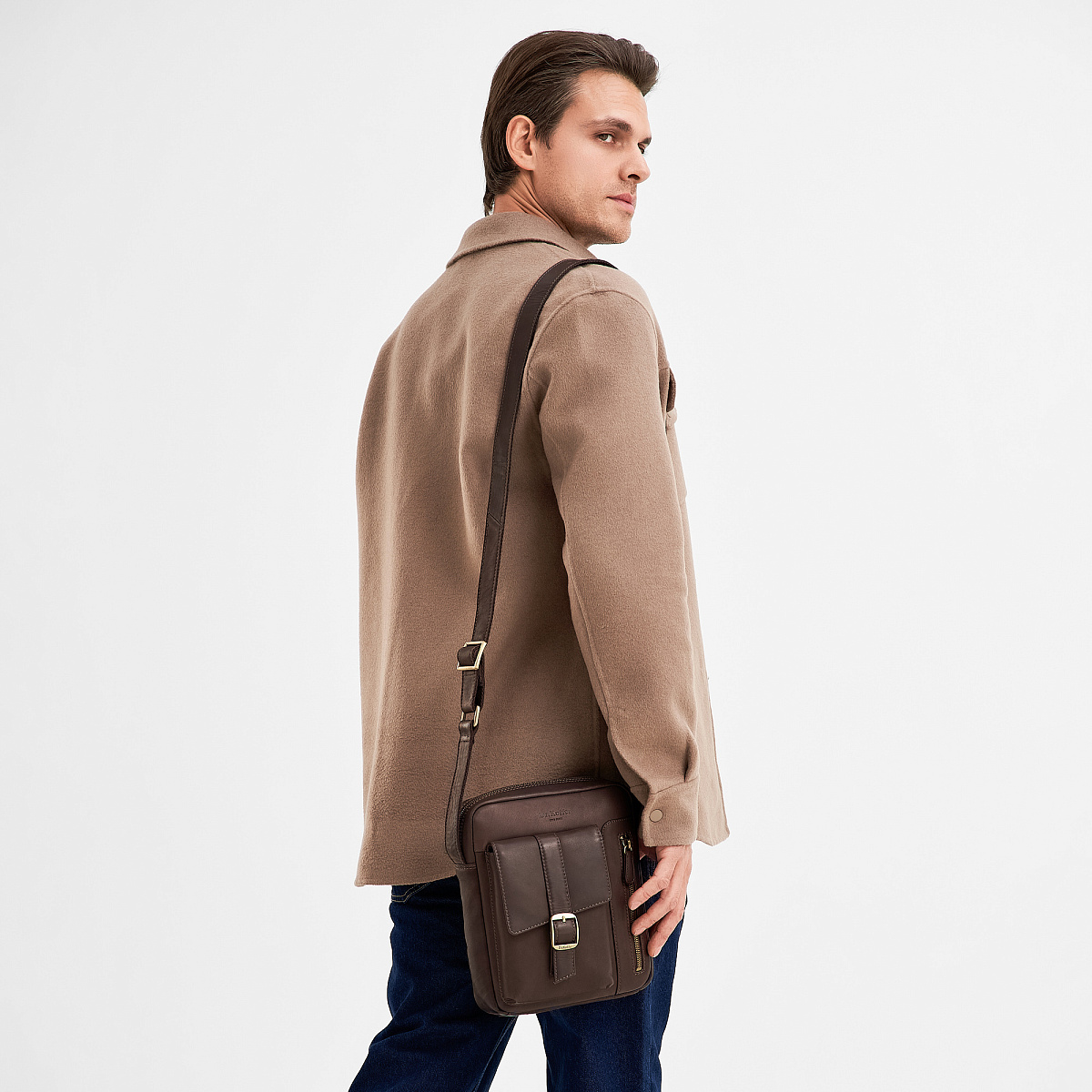 Сумка через плечо Dr.Koffer из натуральной кожи коричневая