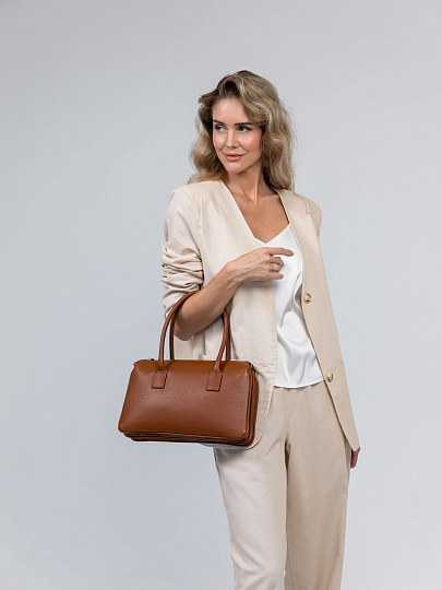 Женская сумка Dr.Koffer из натуральной кожи коричневая