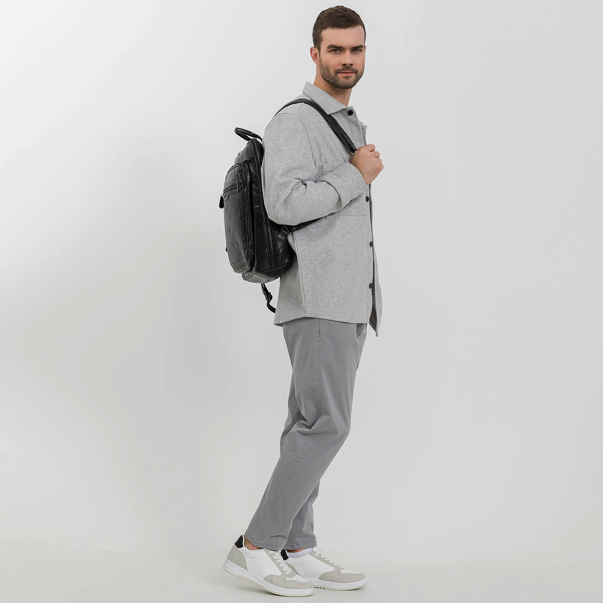 Рюкзак Dr.Koffer из натуральной кожи черный