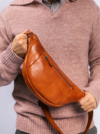 Сумка на пояс Dr. Koffer из натуральной кожи коричневая