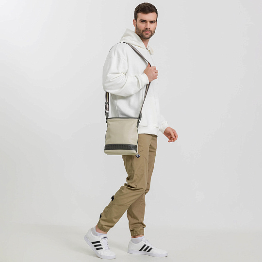 Сумка через плечо Dr.Koffer из натуральной кожи бежевая