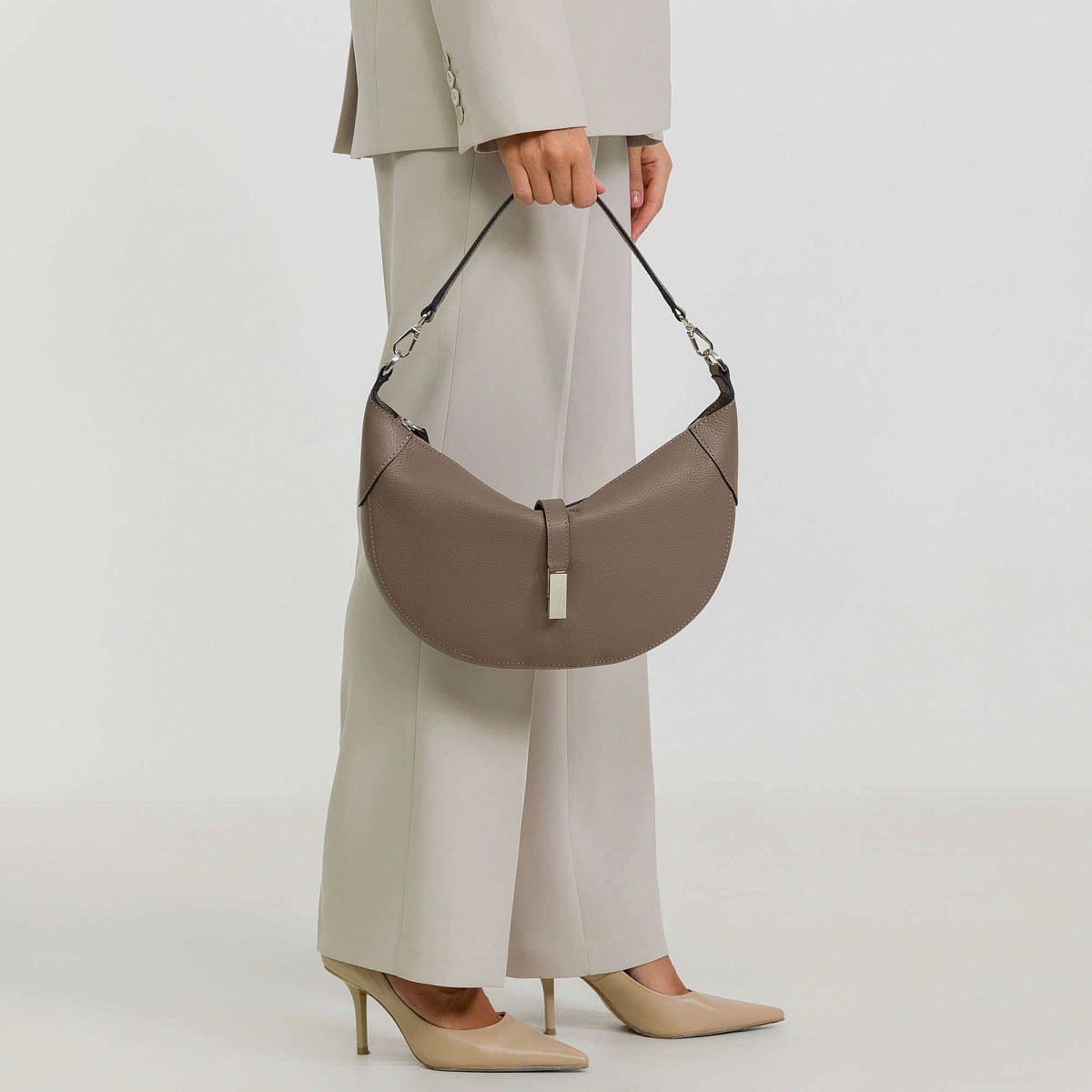 Женская сумка Dr. Koffer из натуральной кожи бежевая