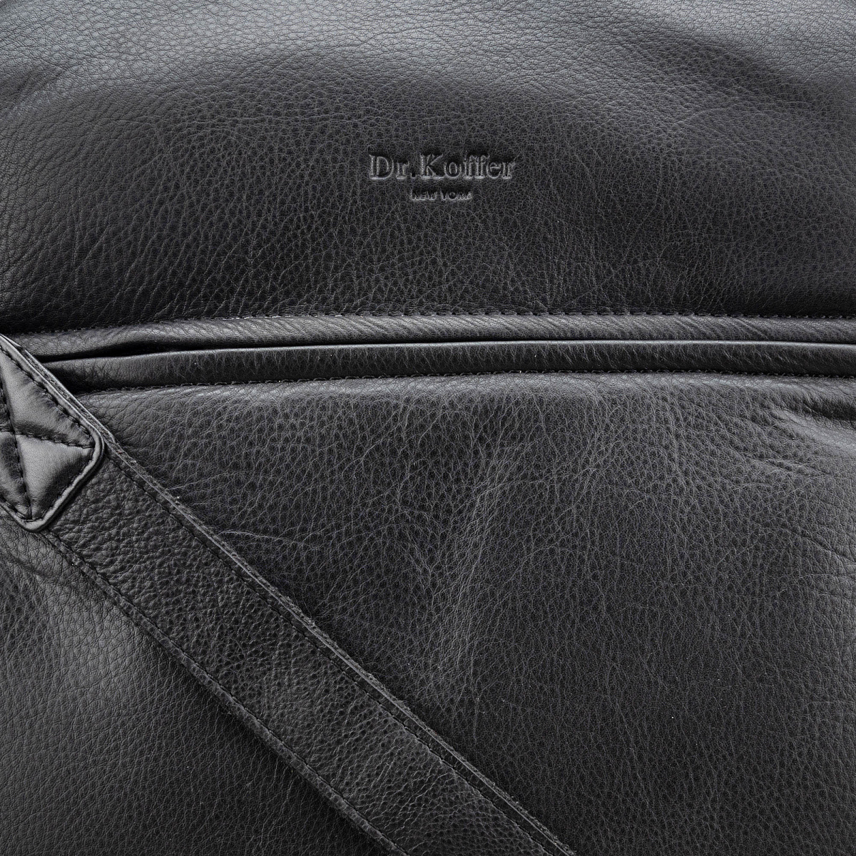 Рюкзак Dr.Koffer из натуральной кожи черный
