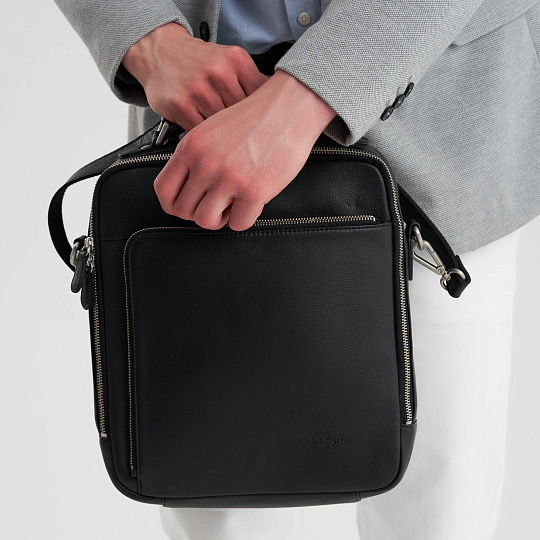 Сумка через плечо Dr.Koffer из натуральной кожи черная