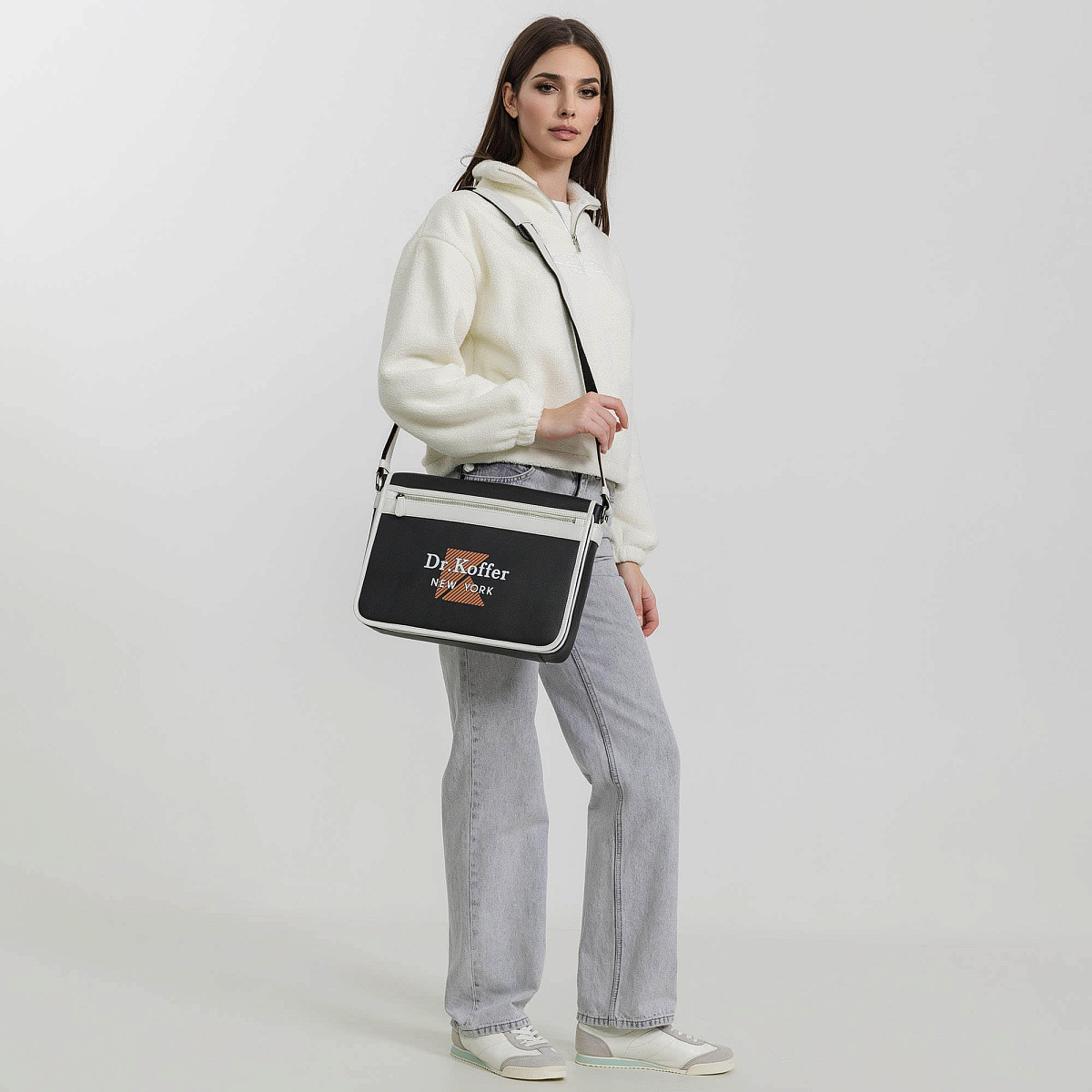 Деловая сумка Dr.Koffer из натуральной кожи черная