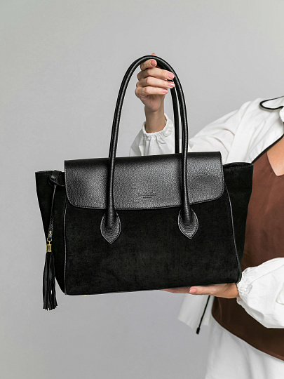 Женская сумка Dr.Koffer из натуральной кожи черная