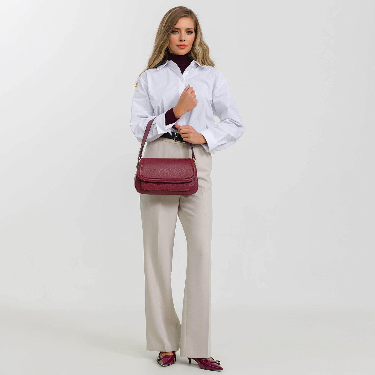 Женская сумка Dr. Koffer из натуральной кожи красная