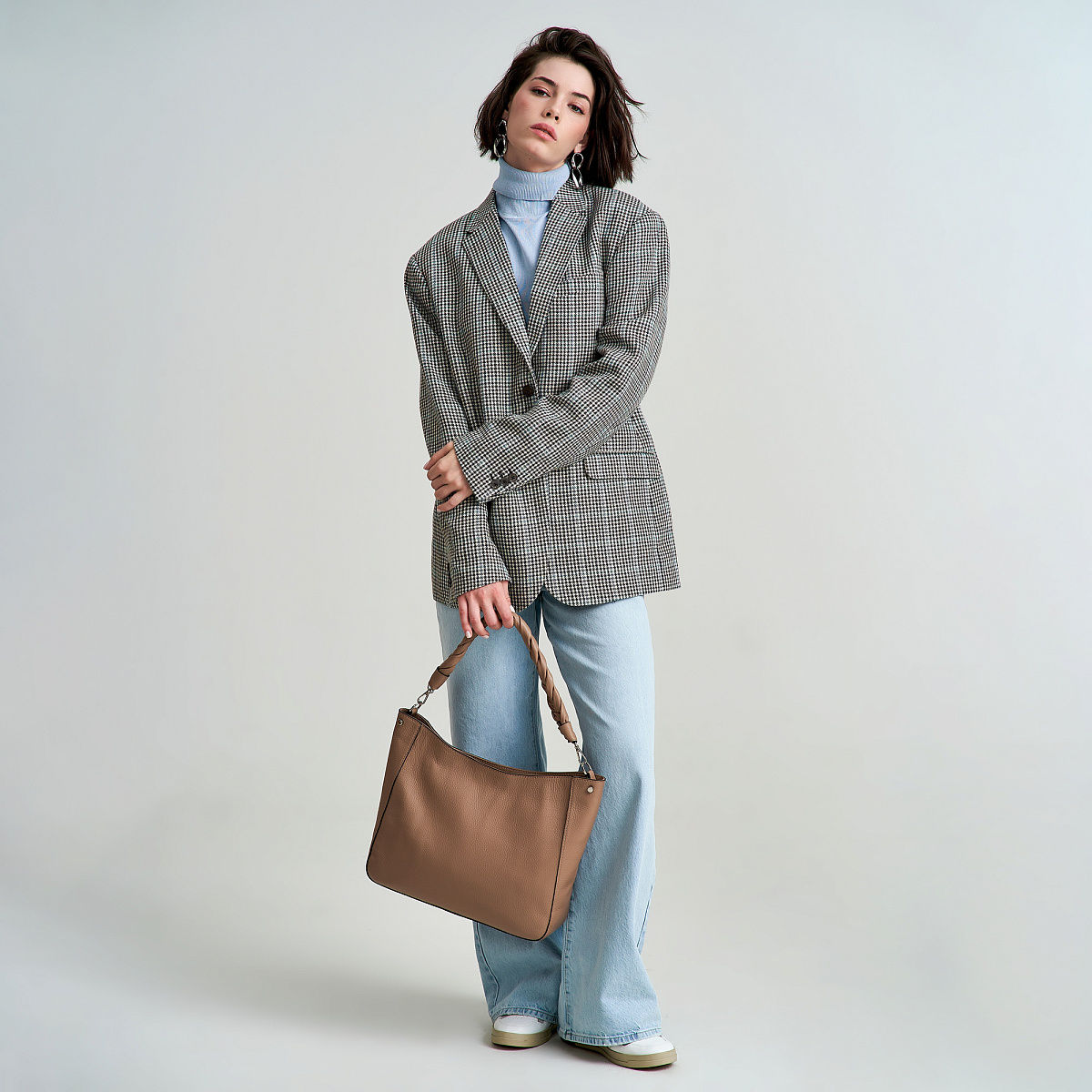 Женская сумка Dr. Koffer из натуральной кожи коричневая