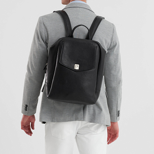 Рюкзак Dr.Koffer из натуральной кожи черный