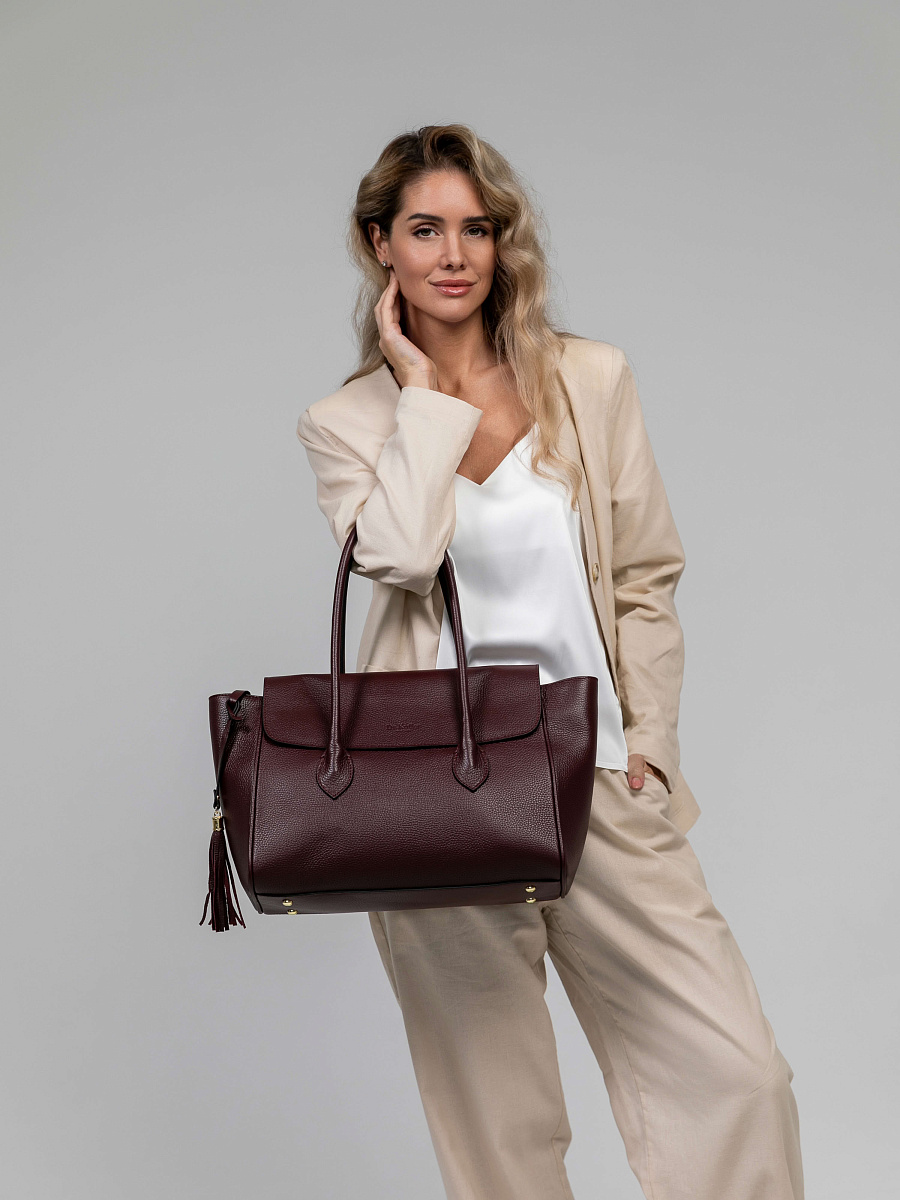 Женская сумка Dr.Koffer из натуральной кожи бордовая