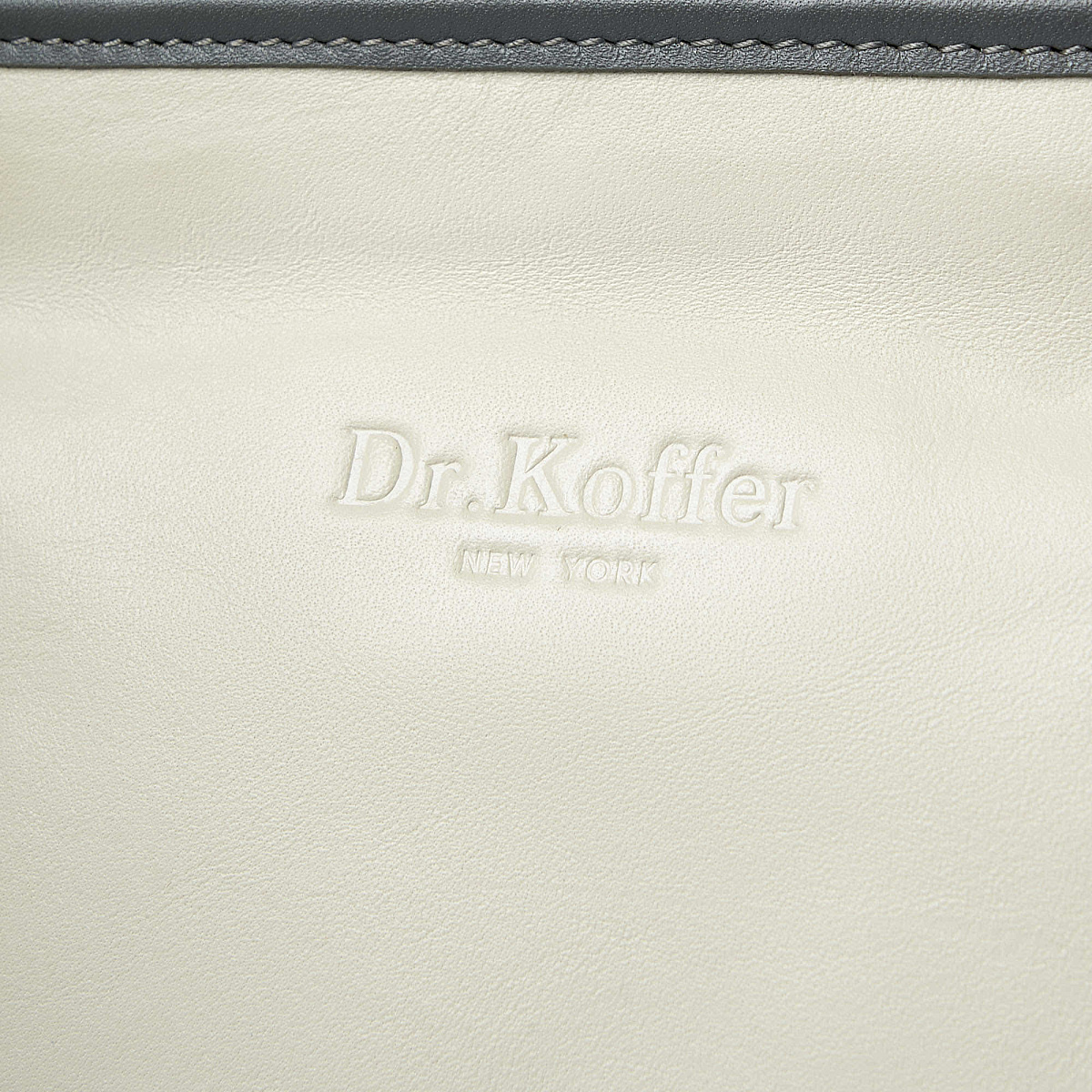 Сумка через плечо Dr.Koffer из натуральной кожи бежевая