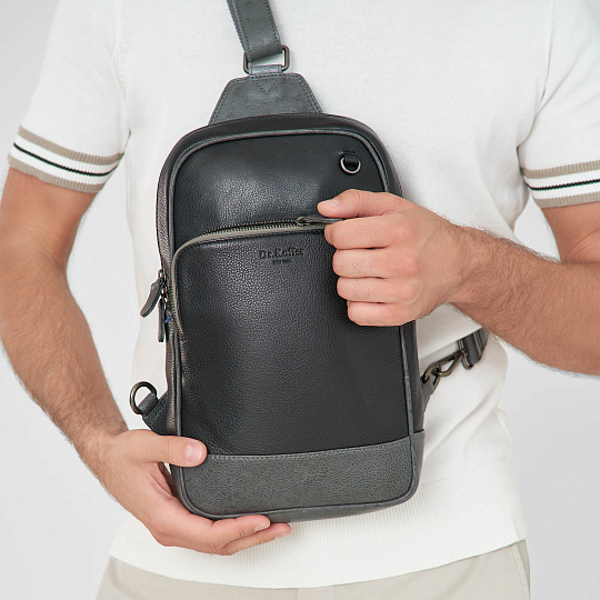 Рюкзак Dr.Koffer из натуральной кожи черный