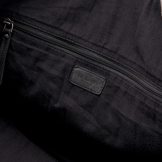 Сумка дорожная Dr.Koffer из натуральной кожи черная