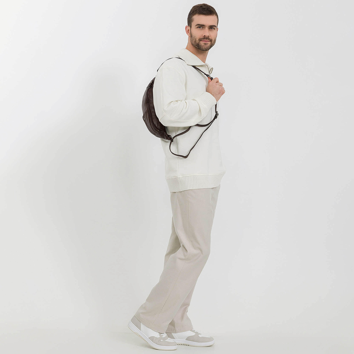 Сумка на пояс Dr. Koffer из натуральной кожи коричневая