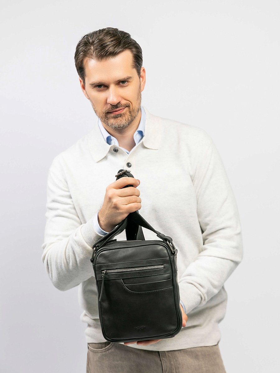 Сумка через плечо Dr.Koffer из натуральной кожи черная