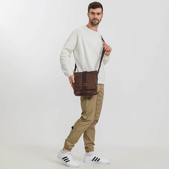 Сумка через плечо Dr.Koffer из натуральной кожи коричневая