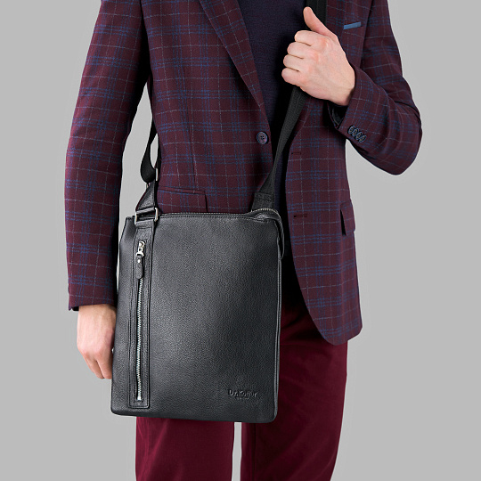 Сумка через плечо Dr.Koffer из натуральной кожи черная