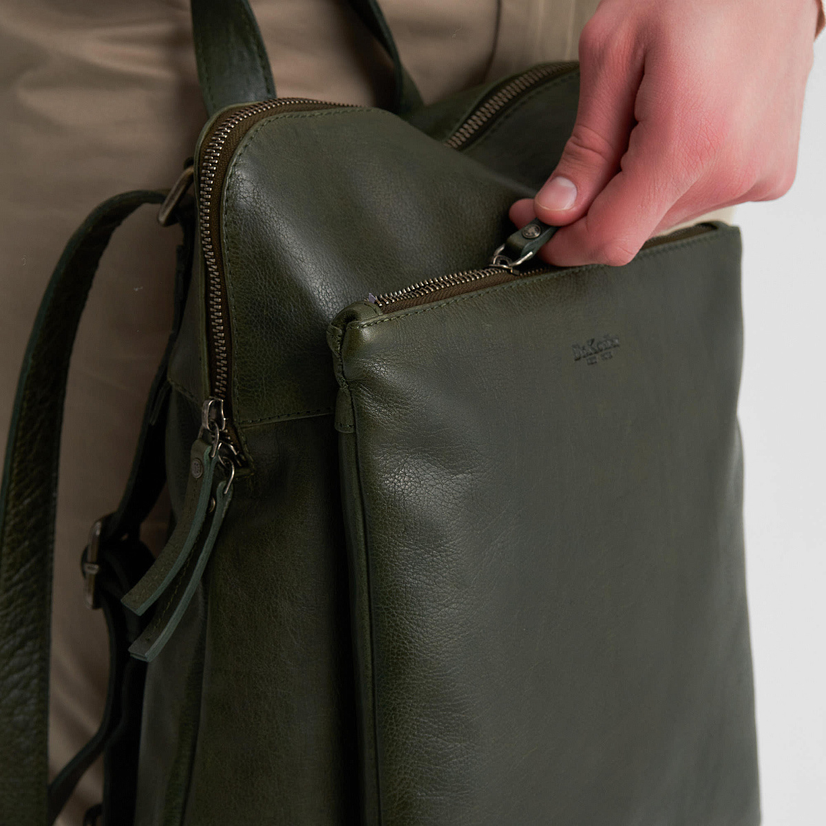 Рюкзак Dr.Koffer из натуральной кожи зеленый